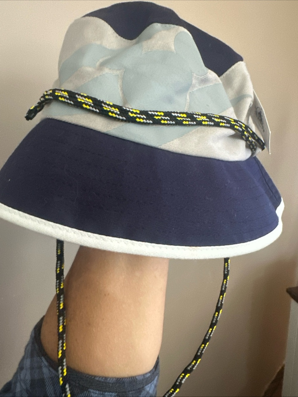 Disney Cruise Line Two-Tone Bucket Hat in Navy & Light Gray NWT - Picture 8 of 10
